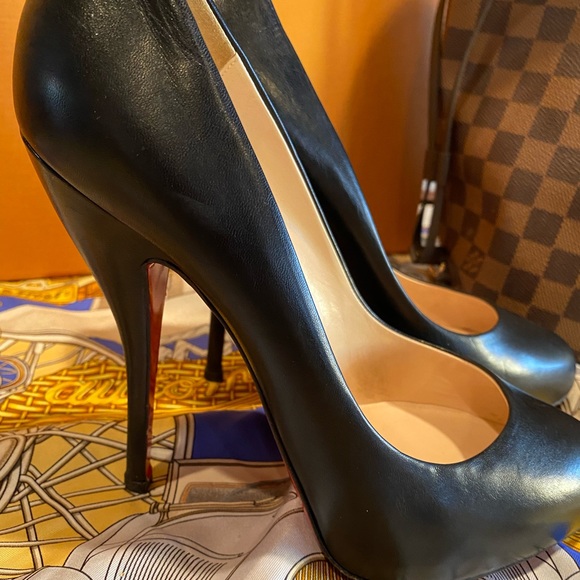 Red Bottoms-Authentic Christian Louboutin Black Leather Bianca Platform Size 39 - Picture 12 of 16
